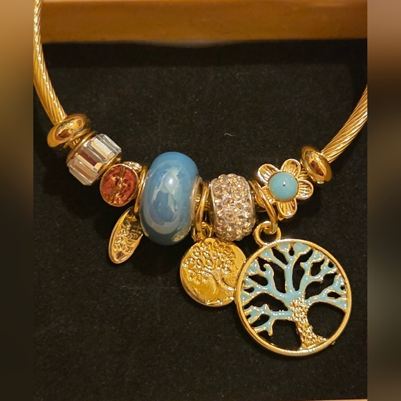 Charm Bracelet Gold Tone with Blue/Teal Colored Accents NEW HANDMADE - Picture 6 of 8
